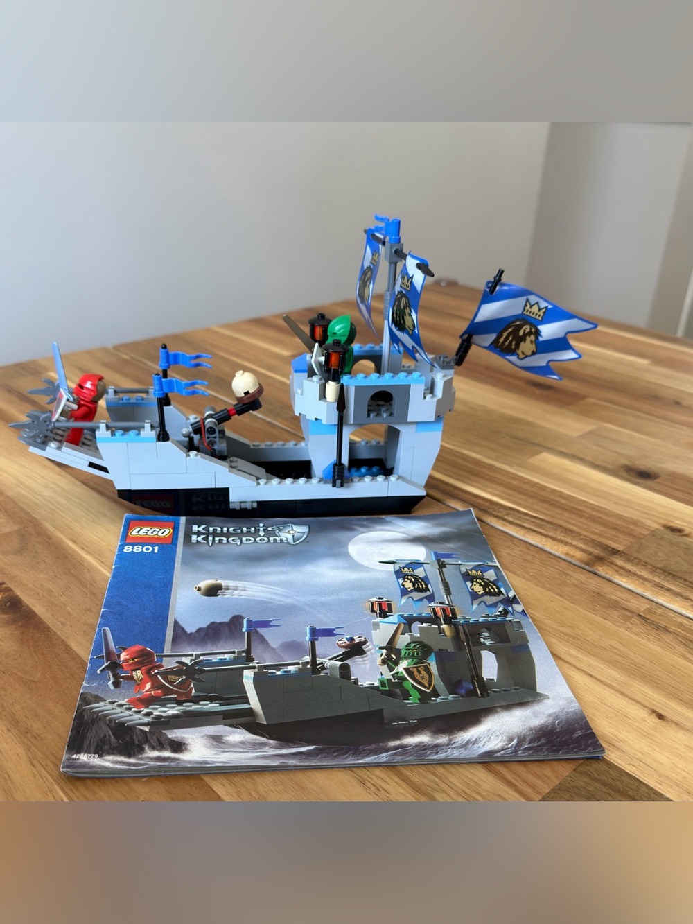 Vintage Lego #8801 Knight's Kingdom Knight's Attack Barge - Missing 4 Pieces